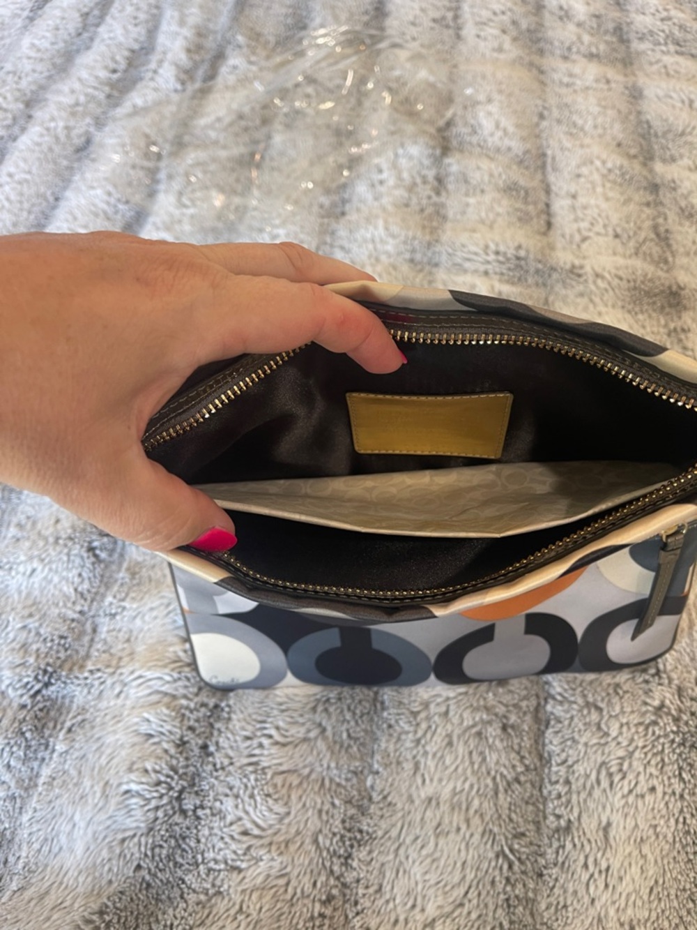 COACH AMANDA FOLDOVER CLUTCH WITH UNBRANDED CHAIN - Picture 5 of 12